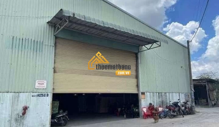 product/khoxuong/tp-ho-chi-minh/quan-12/cho-thue-nha-xuong-1200m2-gia-50tr-thang-tai-duong-ha-huy-giap-phuong-thanh-loc-quan-12-1.webp