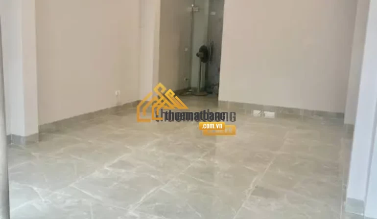 product/matbang/ha_noi/1_quan_ba_dinh/dong-images-25-1-2024/cho-thue-tang-1-2-nha-moi-xay-mat-pho-giang-van-minh-ba-dinh-2.webp