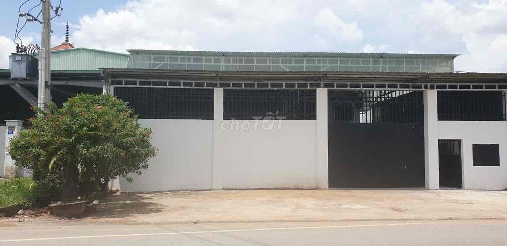 product/cho-thue-kho-xuong-le-minh-xuan-binh-chanh---dien-tich-2000m2_1.jpg