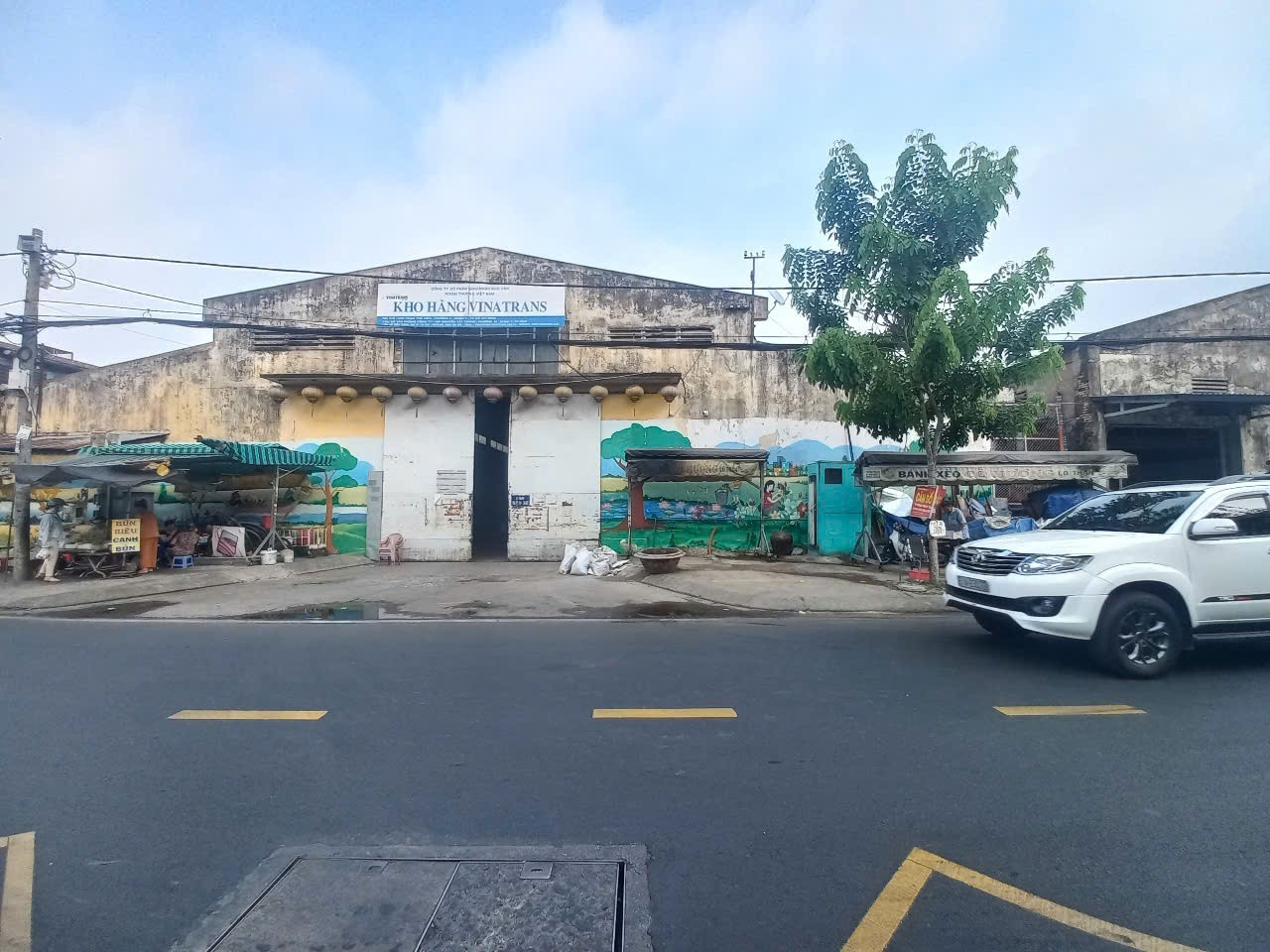 product/cho-thue-kho-xuong-quan-8---dien-tich-900m2-1750m2.jpg