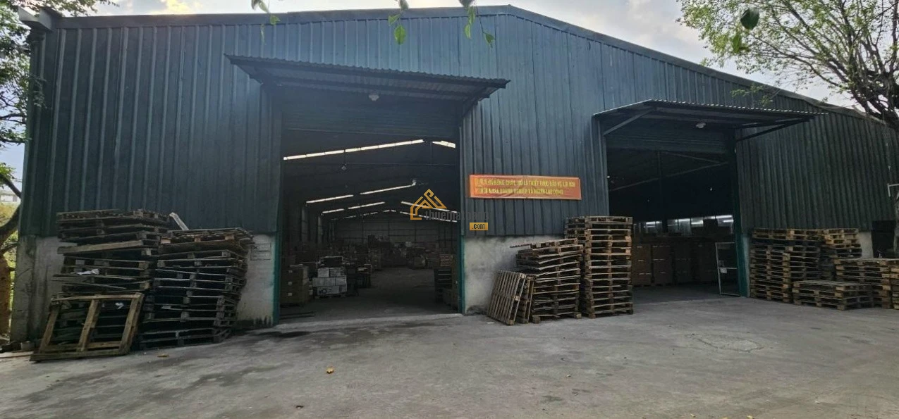 product/khoxuong/tp-ho-chi-minh/quan-12/cho-thue-nha-xuong-2700m2-vua-het-hop-dong-tai-duong-vo-thi-lieu-phuong-an-phu-dong-quan-12-1.webp