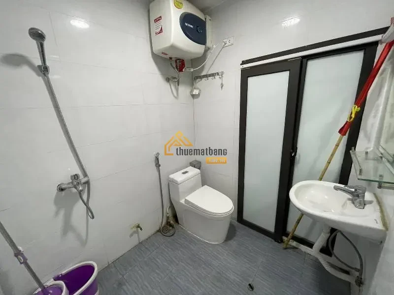 product/matbang/ha_noi/6_quan_hai_ba_trung/dong-images-30-1-2024/chinh-chu-cho-thue-nha-mat-pho-minh-khai-hbt-1.webp