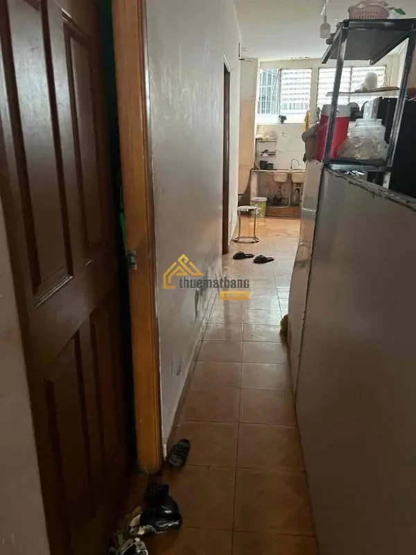 product/matbang/tp-ho-chi-minh/quan-binh-thanh/dong-images-18-1-2024/mat-tien-sat-no-trang-long-100m2-co-2-phong-ngu-ngay-bv-ung-buu-1.webp