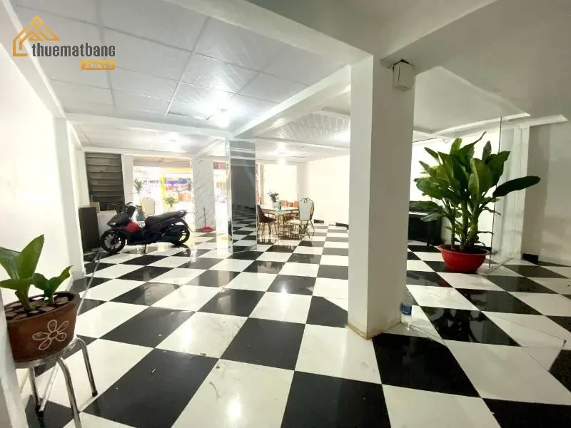 product/matbang/tp-ho-chi-minh/quan-binh-thanh/dong-images-24-1-2024/cho-thue-mat-bang-mat-tien-le-quang-dinh-p11-binh-thanh-dtsd-145m2-1.webp