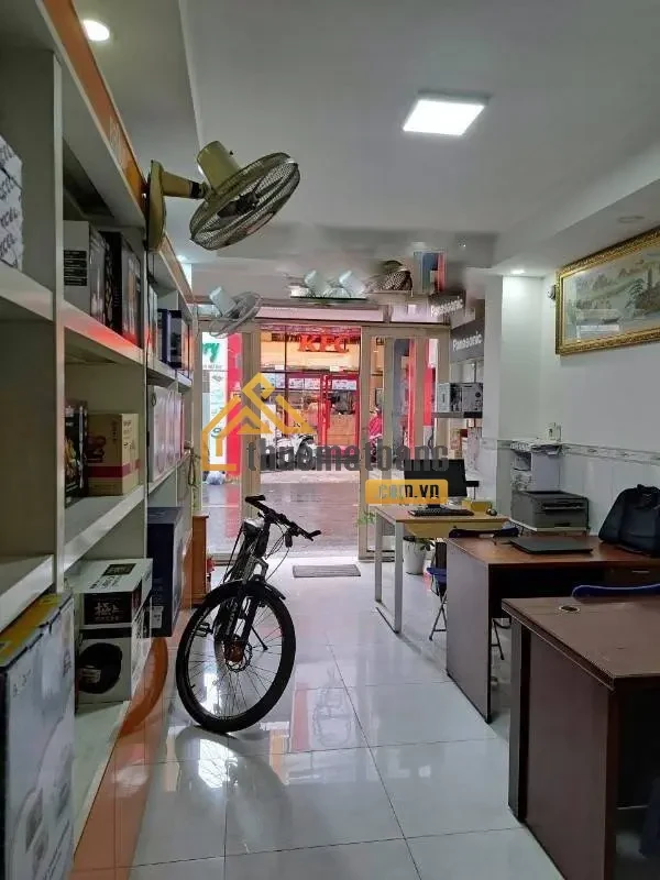 product/matbang/tp-ho-chi-minh/quan-phu-nhuan/dong-images-22-1-2024/nha-mat-tien-thich-quang-duc-100m2-khuc-dau-duong-phu-nhuan-1.webp