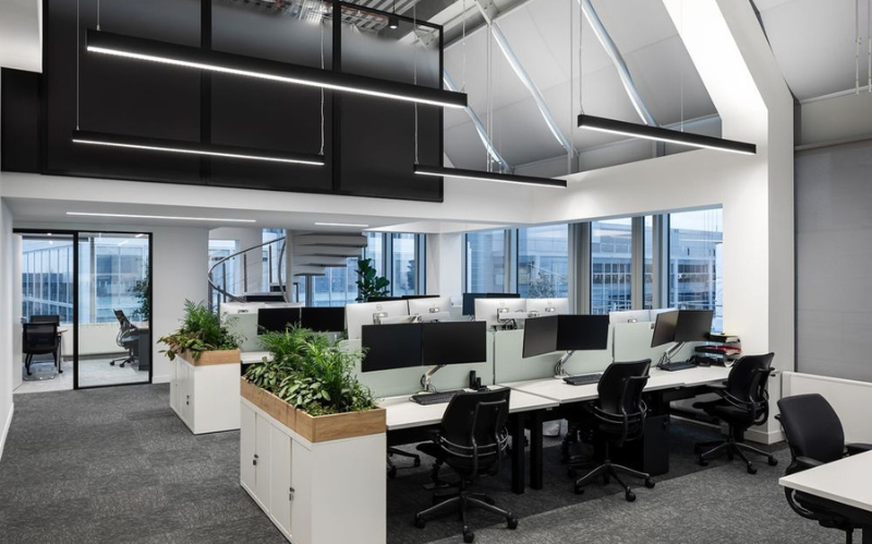 Thay đổi layout văn phòng để phù hợp mô hình làm việc hiện đại.”